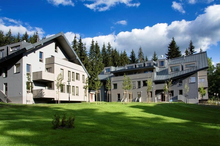 Harrachov Resident Apartments "Terrace & Chill" - High Speed Wifi, Smart Tv, Netflix, Disney Plus Exterior foto